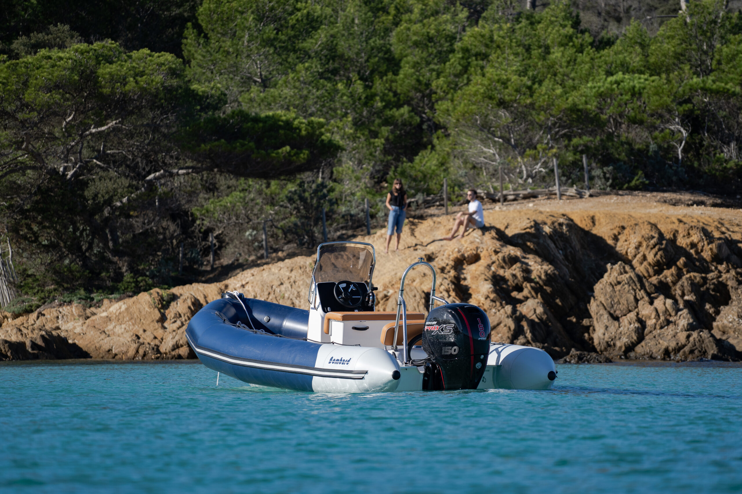 Sunrider 650 Blue Story mouillage